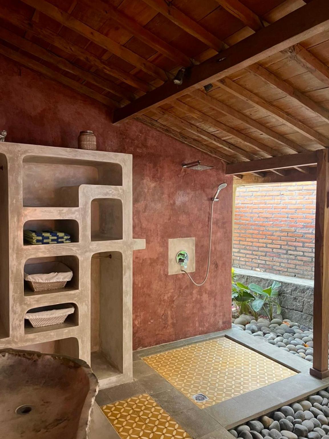 Guesthouse Mooz Canggu Εξωτερικό φωτογραφία